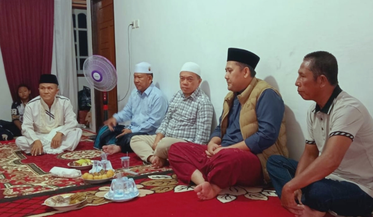Bupati H M Syukur Bersama Gubernur H Al Haris Berduka
